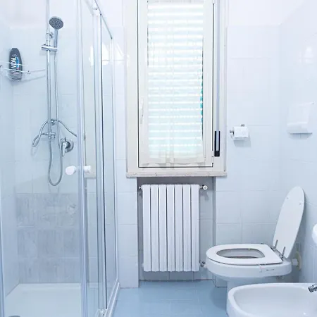 ベッド・アンド・ブレックファスト Ad Un Passo Dal Mare Montesilvano Marina