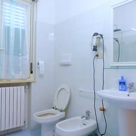 Ad Un Passo Dal Mare Bed and Breakfast