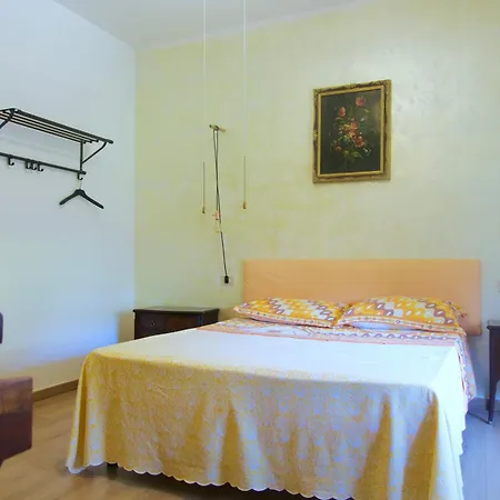 Bed & Breakfast Ad Un Passo Dal Mare 3*