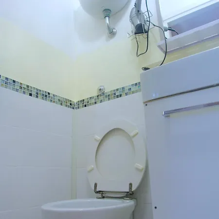 Alojamento de Acomodação e Pequeno-almoço Ad Un Passo Dal Mare Montesilvano Marina